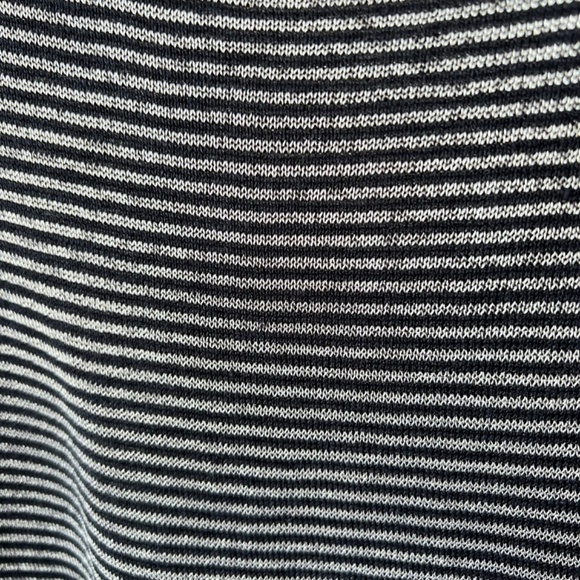 Vince linen blend lightweight long sleeve striped knit sweater - Picture 3 of 10